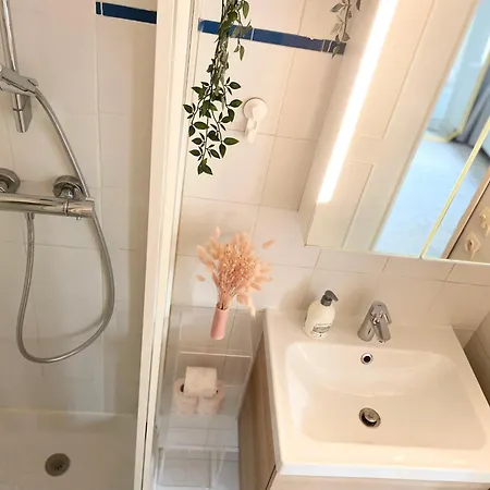 Cocon Montmartre - Netflix, Fibre & Conciergerie Appartamento Parigi